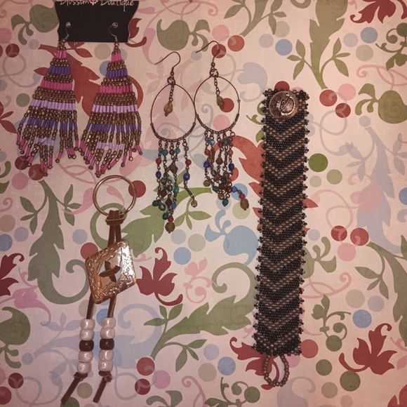 💕5 for 25$ SET OF 4 BOHO SOUTHWESTERN BOHEMIAN COLORFUL BEADED JEWELRY - Picture 3 of 16